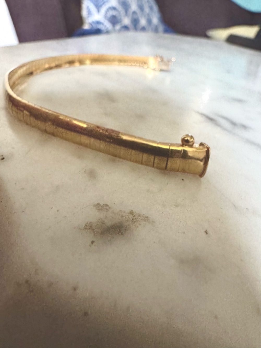 10k Omega Bracelet - Picture 10 of 11